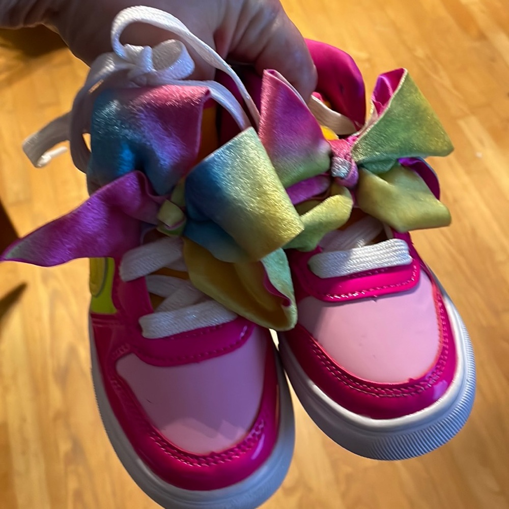 Jojo Siwa NWOT high top shoes size 11
